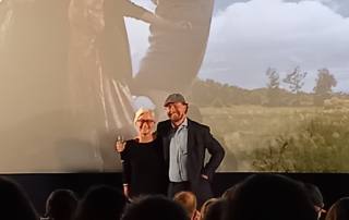 Dörte Hansen mit Regisseur Lars Jessen